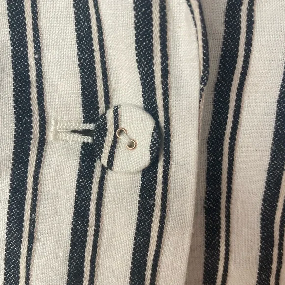 BCBG Max Azaria Blazer - Picture 8 of 8